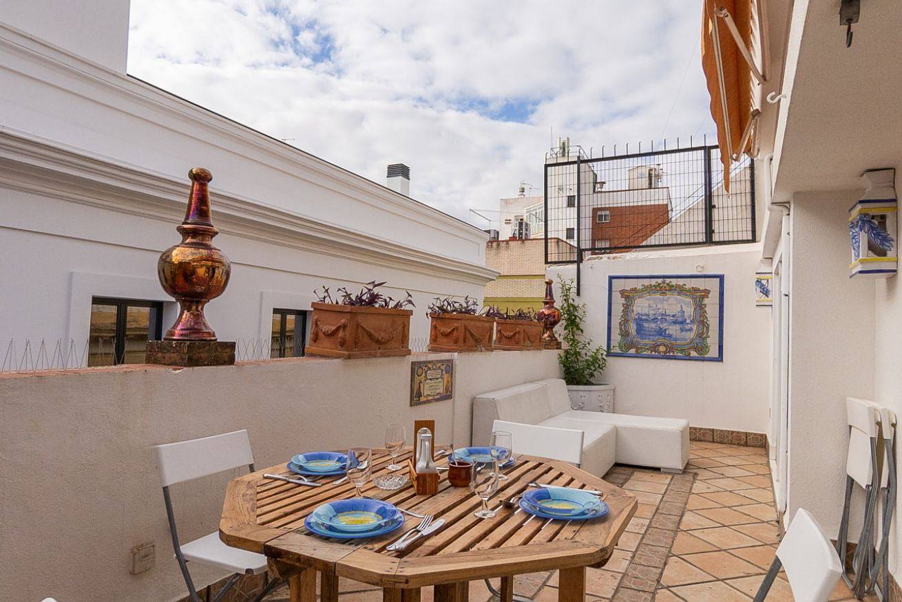 Apartamento inteiro, Rentalsevilla Suite Ático Museo in Central Seville, Sevilha