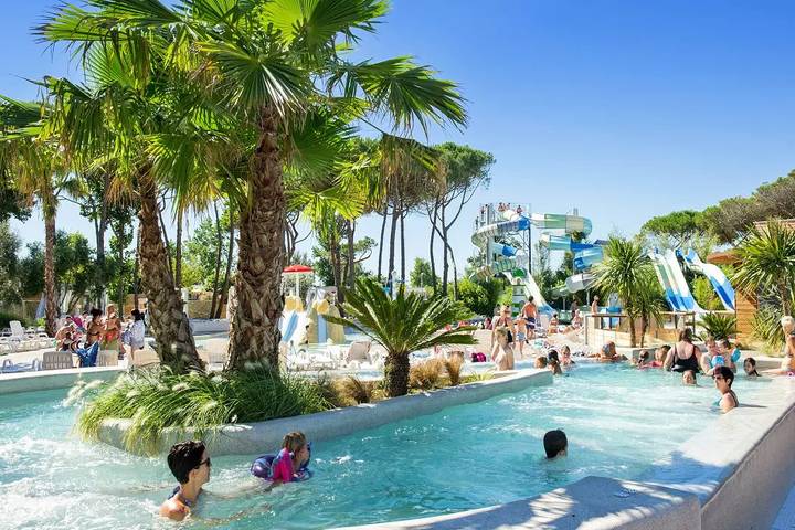 Camping für 6 Personen, mit Pool und Terrasse, mit Haustier in Sete - 2