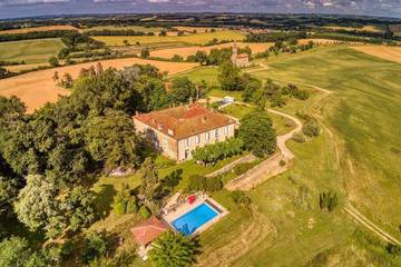 Château pour 8 personnes, avec jardin et piscine dans le Gers