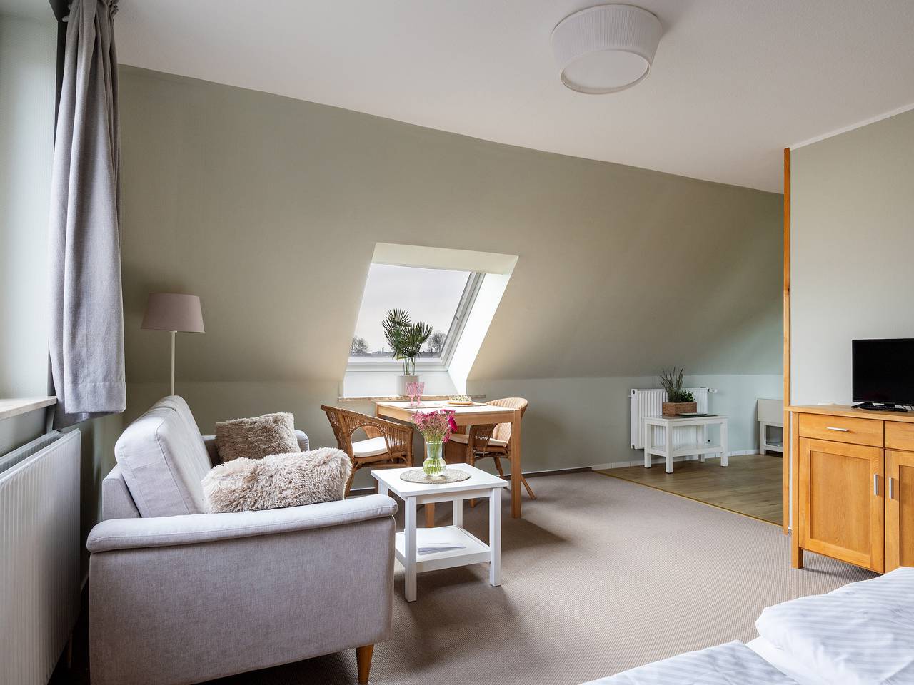 Ganze Ferienwohnung, Haus Antje - 1-Raum-Fewo Linde in Büsum, Nordseeküste