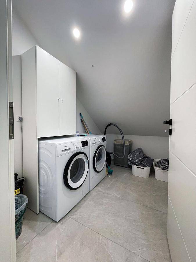 Ganze Wohnung, Three-Bedroom Apartment in Mackenbach (Kaiserslautern), Saar-Nahe-Bergland