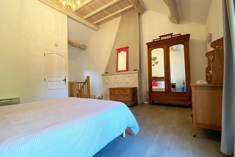 Double Room in Essey, Beaune region