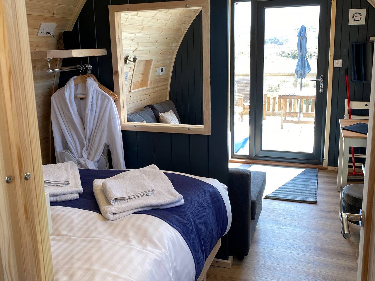 Maggie's Cabin in Oban, Loch Linnhe