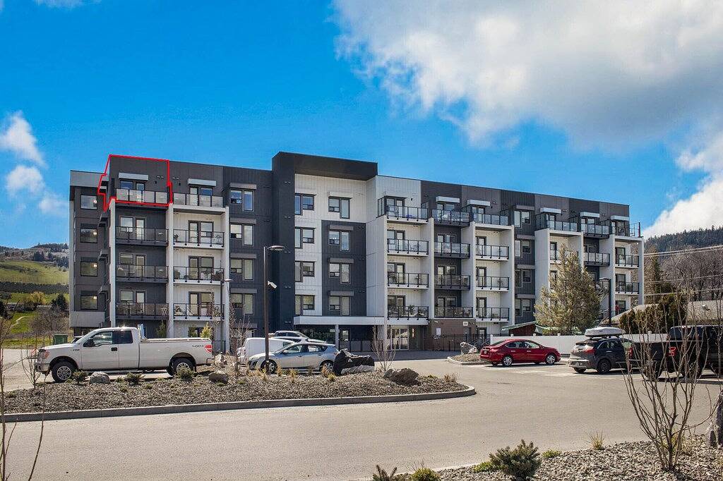 Ganze Wohnung, Lake Okanagan Cozy Beach Condo! Corner Penthouse w/ 180° Views in Vernon, Silver Star