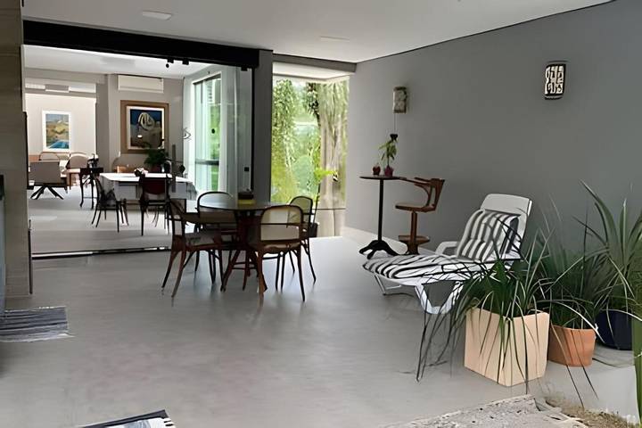 Location de vacances pour 7 personnes, avec jardin, animaux acceptés à Joinville