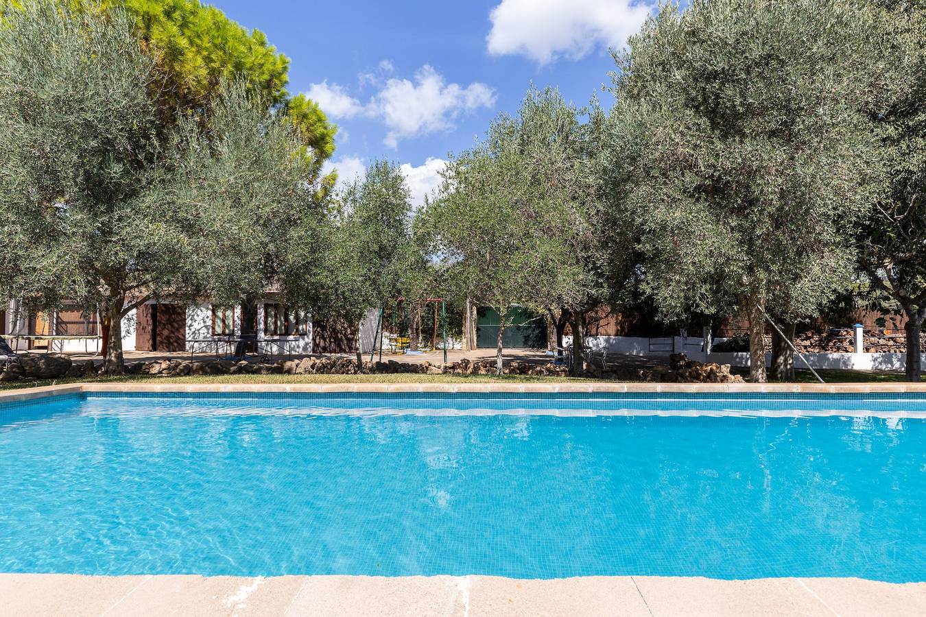 Casa de vacaciones Finca Can Lluc con piscina y Wi-Fi; ideal para ciclistas in Alaró, Interior de Mallorca