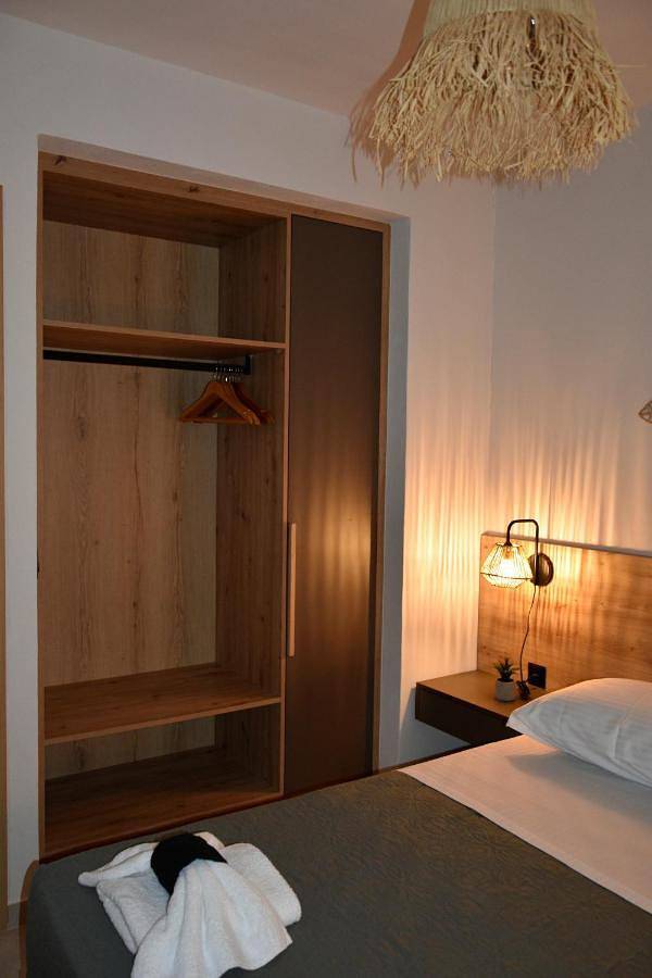 Gîte pour 4 personnes, avec jardin et vue dans Xerokampos - 3