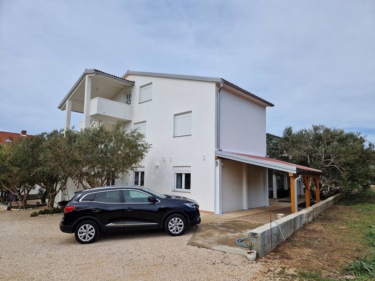 Ganze Wohnung, 2-Zimmer-Ferienwohnung mit Balkon und Meerblick Barbat (Rab) A-4951-b in Kaštel (Barbat), Barbat na Rabu
