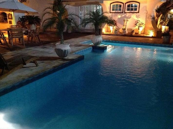Ferienhaus für 12 Personen, mit Sauna und Whirlpool sowie Pool und Garten, kinderfreundlich - 1