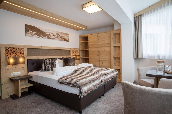 Hotel für 2 Personen, mit Terrasse und Whirlpool sowie Sauna, mit Haustier in Ischgl - 2