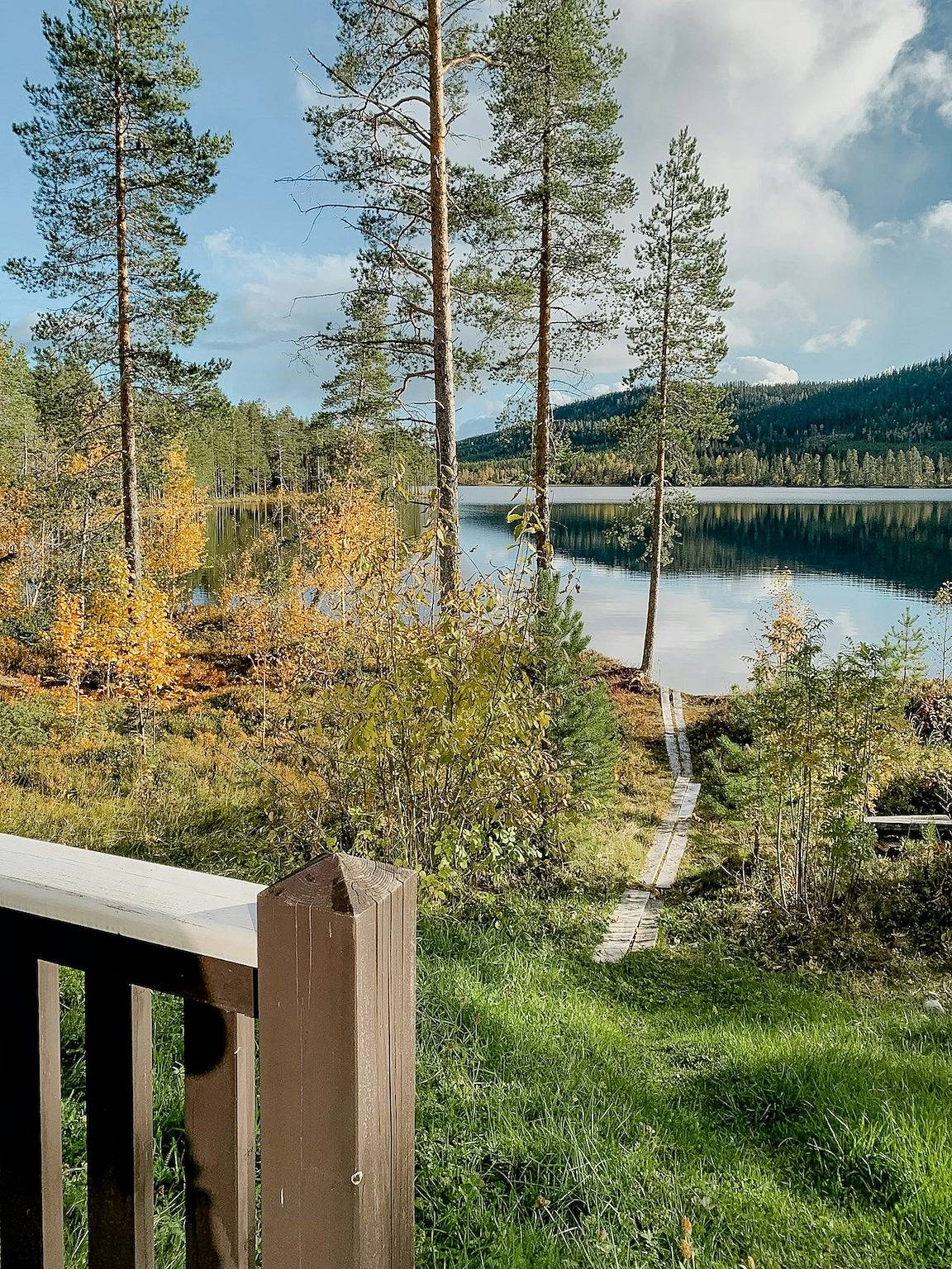 Handgefertigtes Blockhaus am See in Vemdalen in Vemdalen, Jämtland