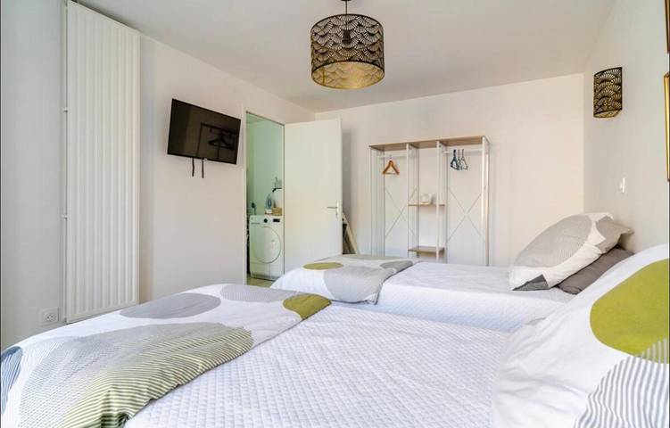 Location de vacances pour 7 personnes, avec jardin à Gavray - 2