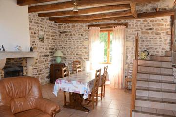Gîte pour 6 Personnes dans Dyo, Saône-et-Loire, Photo 1