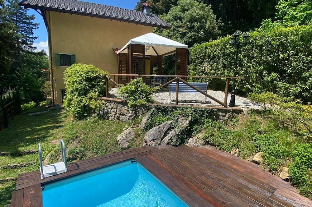 Tv119: Schnuckeliges Ferienhaus für 4 Personen mit privatem Pool in der Natur in Camaiore, Italienische Riviera
