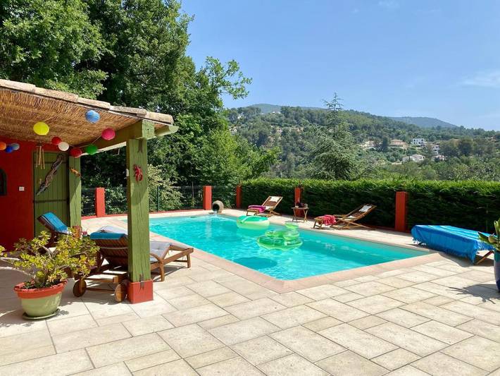 Gîte pour 6 personnes, avec piscine ainsi que vue et jardin, animaux acceptés à Tourrette-Levens - 2