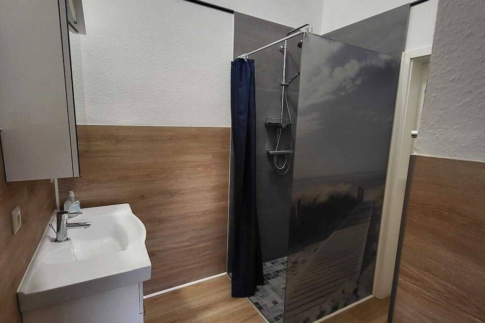 Gemütliches Ferienhaus mit Terrasse & Garten – ideal für 4 Personen in Papenburg, Emsland