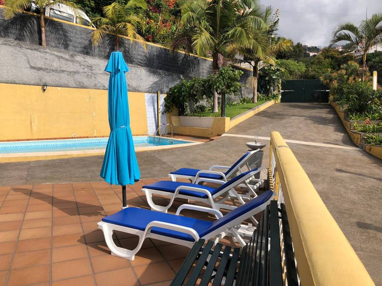 Ganze Wohnung, Angenehme Wohnung mit privatem Pool in Lombo Do Doutor - 50 m² in Calheta, Madeira