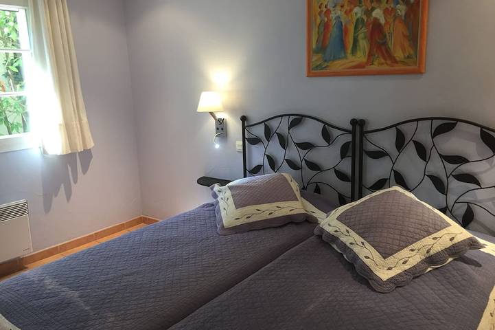 Villa climatisée grand confort avec jardin privé, piscine in Carros, Côte méditerranéenne (France)