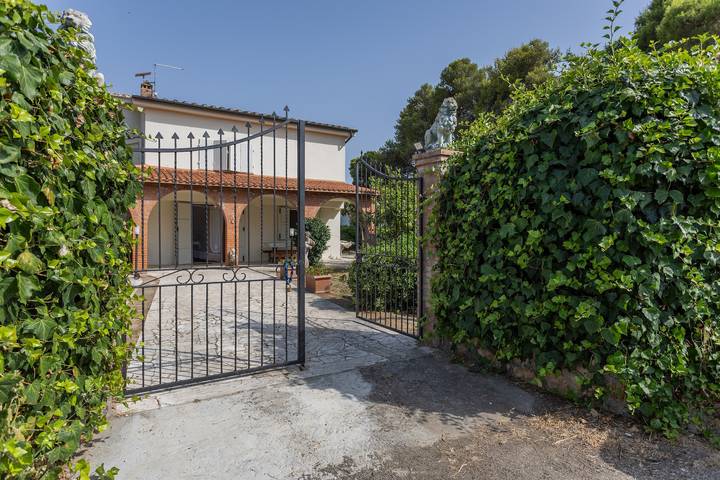 Ferienwohnung für 4 Personen, mit Garten und Seeblick