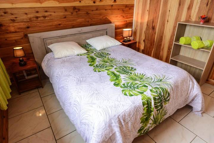 Gîte pour 7 personnes, avec jardin et vue dans La Chapelle Cilaos - 4