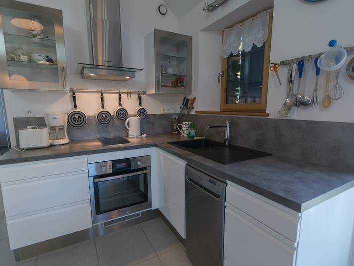 Casa encantadora cerca del sendero costero con aparcamiento privado in Le Palais, Côte des Mégalithes