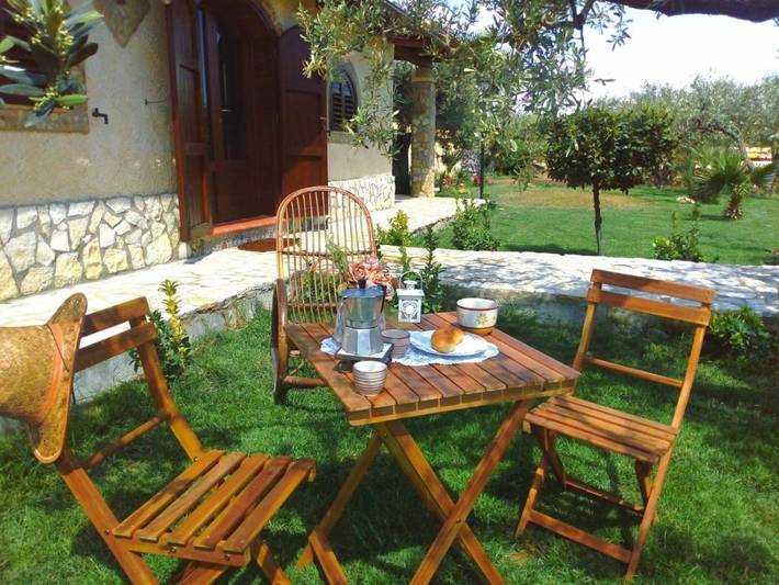 Gîte pour 3 personnes, avec piscine ainsi que vue et jardin, adapté aux familles en Sicile - 3