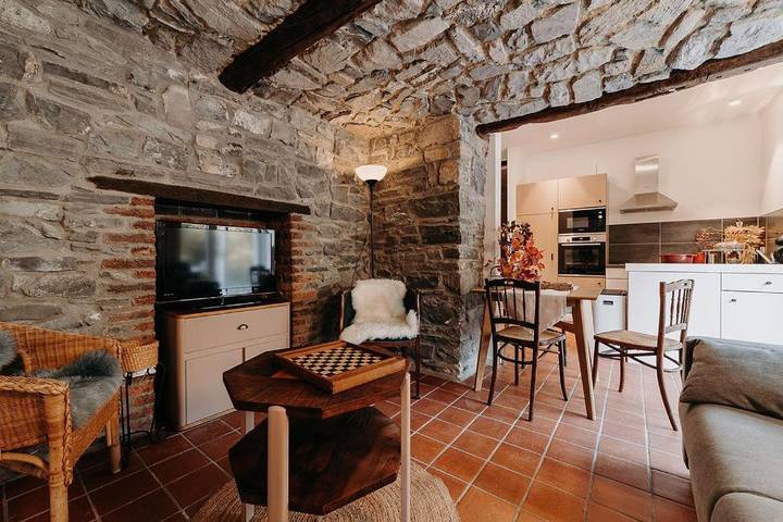 Appartement de vacances pour 3 personnes, avec Terrasse ainsi que Jardin et Vue à Anhée