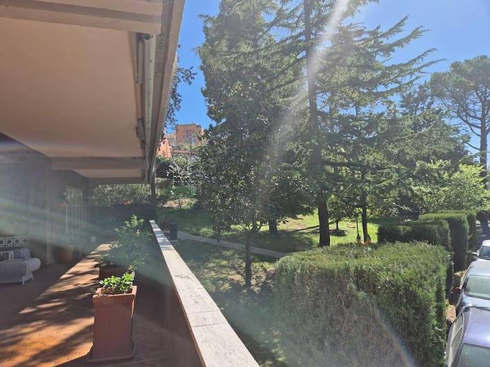 Apartamento de vacaciones para 4 personas, con jacuzzi además de jardín y balcón - 1