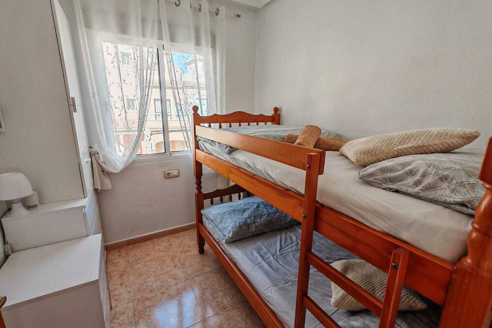 White House near Playa Flamenca Beach and Zenia Boulevard for 8 people in Playa Flamenca, Orihuela