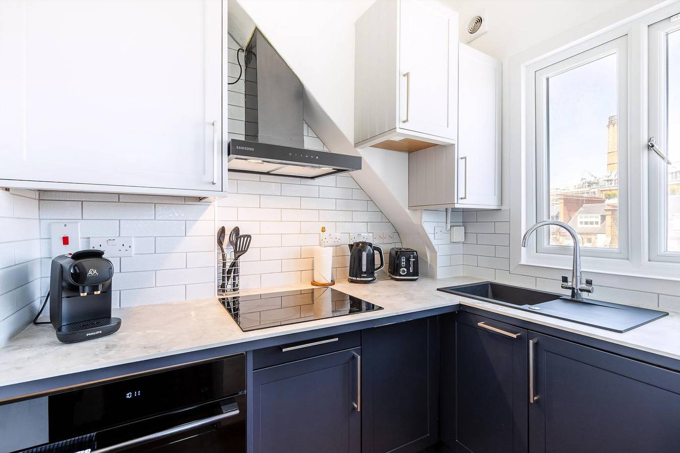 Entire apartment, Knightsbridge Apartment by Harrods in Kensington and Chelsea, London