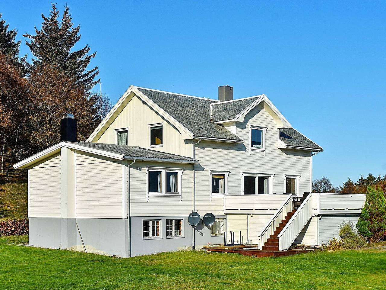 10 Personen Ferienhaus in Midsund in Midsund, Nördliches Fjordnorwegen