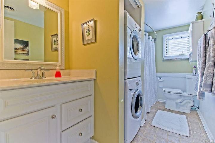 Vacation rental for 8 people, with yard and hot tub as well as terrace, with pets in North Carolina