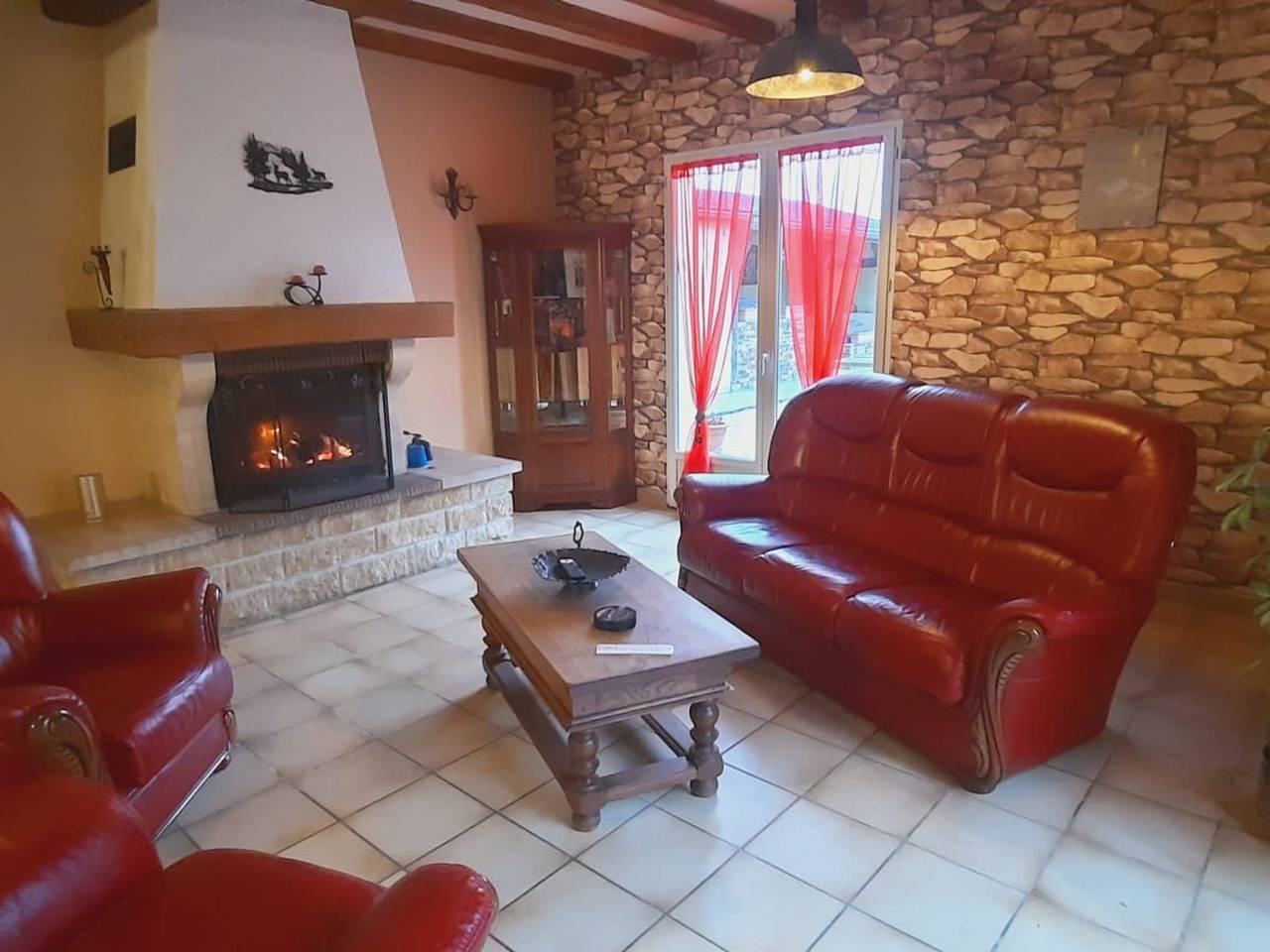 Gemütliches Haus mit Garten und Spa in Côte-d’Or, Haustiere erlaubt in Montbard und Umgebung