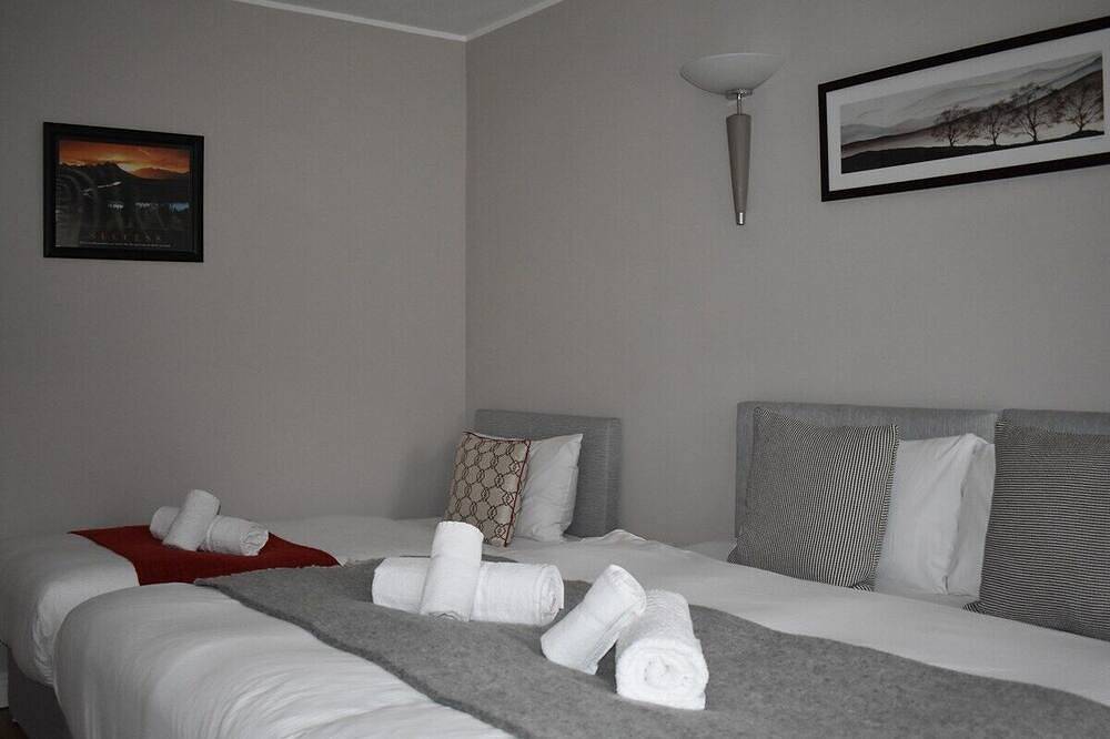 Alensgrove Cottages No. 01 in Celbridge ED, County Kildare