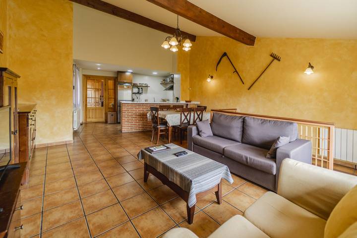 Casa rural para 7 personas, con jacuzzi y jardín, Se admiten mascotas en Provincia de Burgos - 4