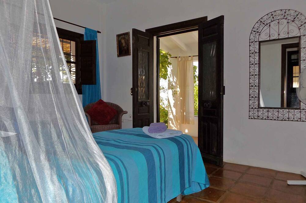 Casa Almendros, Landhaus im traditionellen andalusischen Stil mit privatem Pool in Sedella, Málaga Provinz