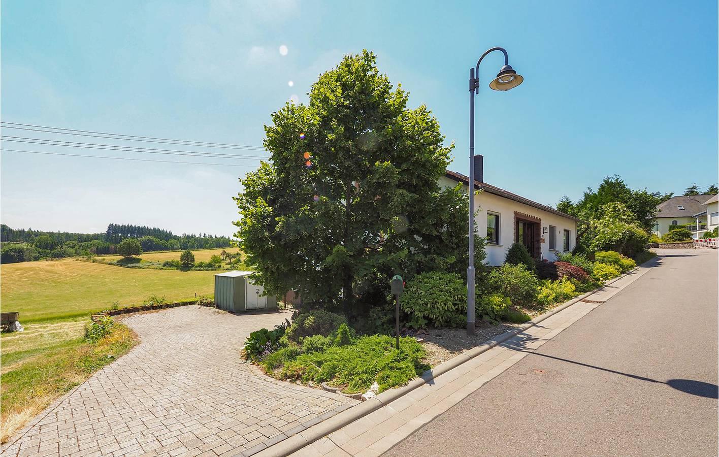 Entire holiday apartment, Cozy Apartment in Grenderich with Terrace & Parking in Grenderich, Cochem-Zell