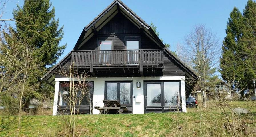Ferienpark für 2 Personen, mit Balkon und Terrasse sowie Garten und Ausblick in Frankenau