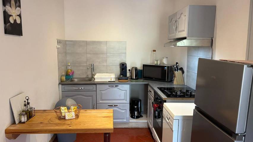 Gîte pour 5 personnes, avec vue à Maury - 4