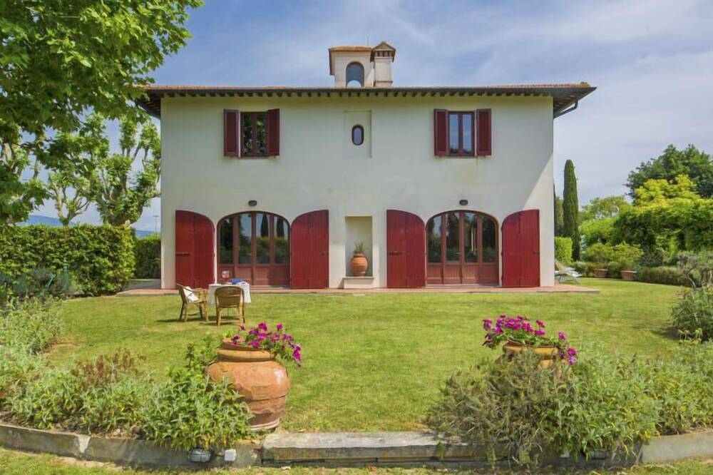Casa vacanza a Pisa e dintorni a partire da 170€ a notte