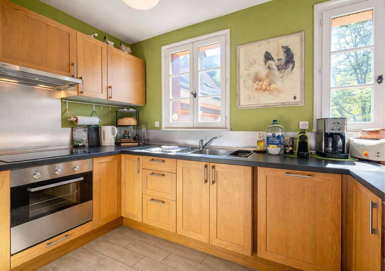 Appartement entier, Two-Bedroom Apartment in Saint-Martin-du-Vieux-Bellême, Parc naturel régional du Perche