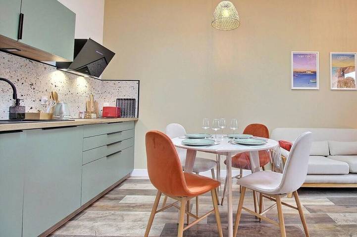 Location de vacances pour 2 personnes, avec jardin et terrasse à Plouhinec (Morbihan)