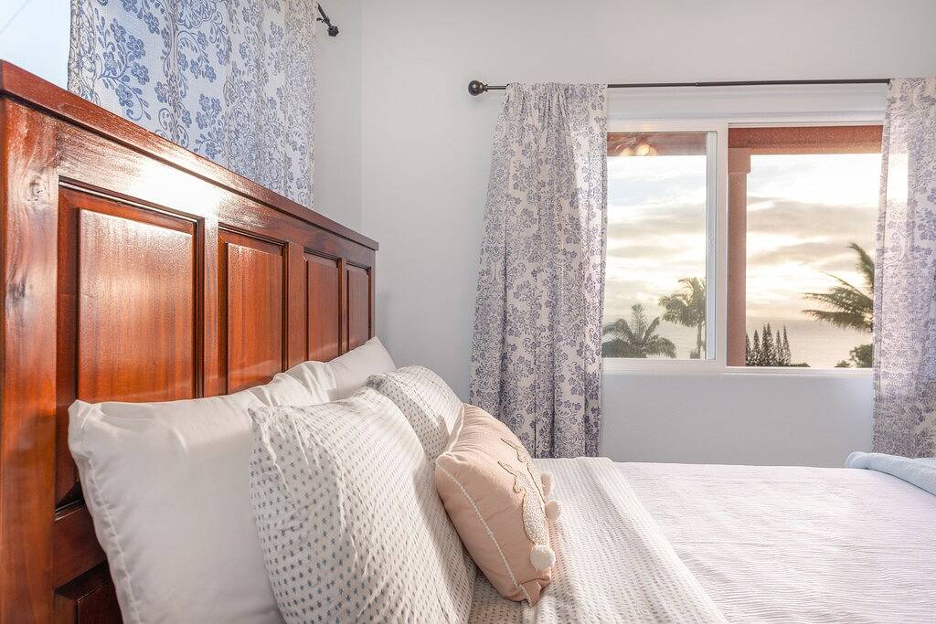 Spectacular two-story ocean-view home on two acres with covered lanai in Hamakua