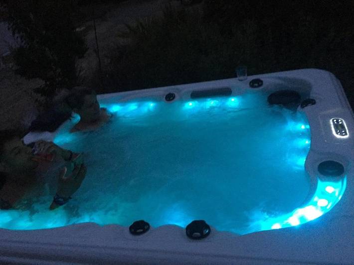 Gîte pour 4 personnes, avec Balcon et Jacuzzi ainsi que Terrasse et Jardin à Launaguet