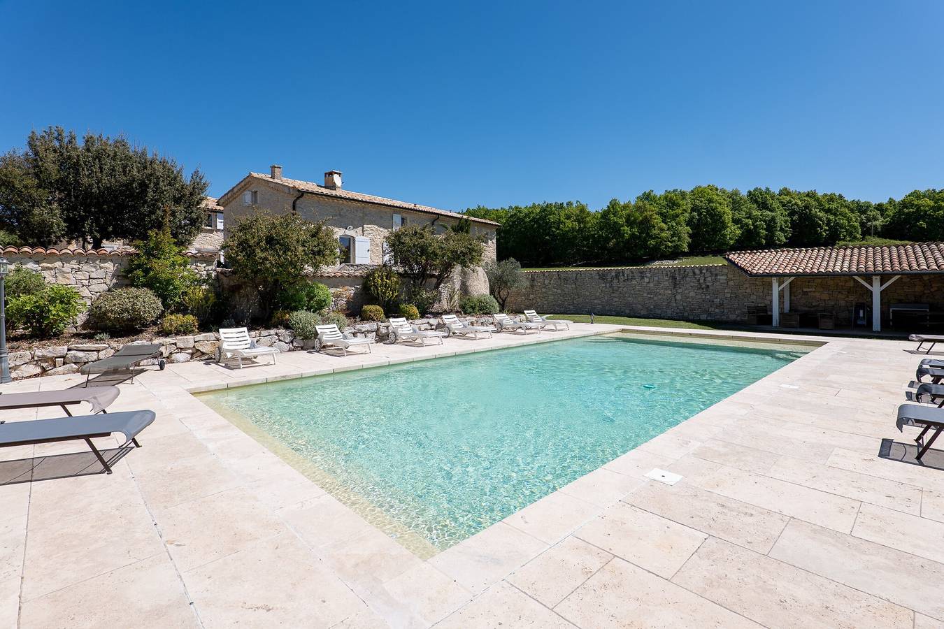 Maison de vacances « Bastide de Marius » avec piscine partagée, terrasse et Wi-Fi in Redortiers, Région de Forcalquier