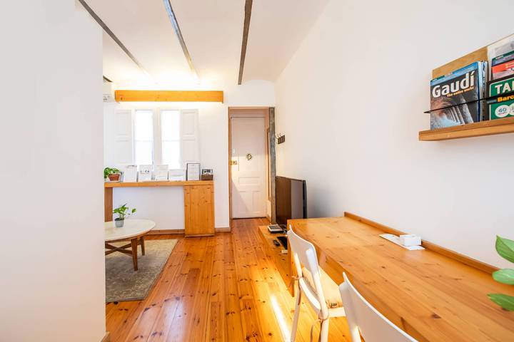 Ganze Wohnung, Ferienwohnung für 2 Personen mit Terrasse in Barcelona Zentrum, Barcelona