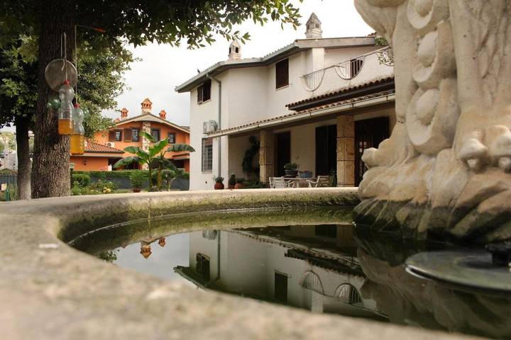 B&b per 3 persone, con Balcone e Terrazza nonché Giardino e Panorama a Guidonia Montecelio