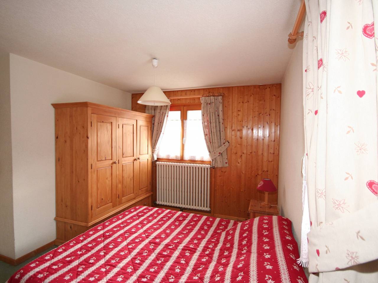 Ganze Wohnung, 3-Zimmer-Wohnung mit Balkon, nahe dem Zentrum von Châtel in Châtel, Les Portes du Soleil