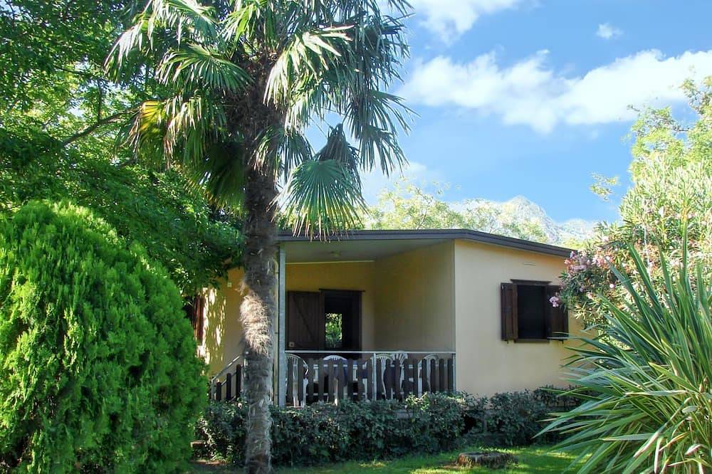 Homerez - Bungalow in Santa-Lucia. in Moriani-Plage, Corte region