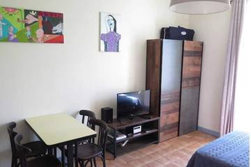 Appartement De Vacances pour 3 Personnes dans Le Puy-en-Velay, Haute-Loire, Photo 2